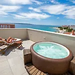 Villa Katja & Hana By Pag Tours