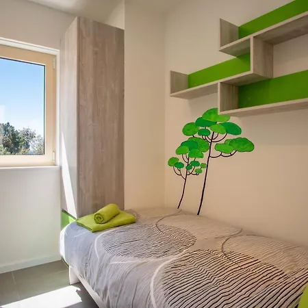 Katja & Hana By Pag Tours