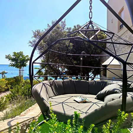 Mandre Villa