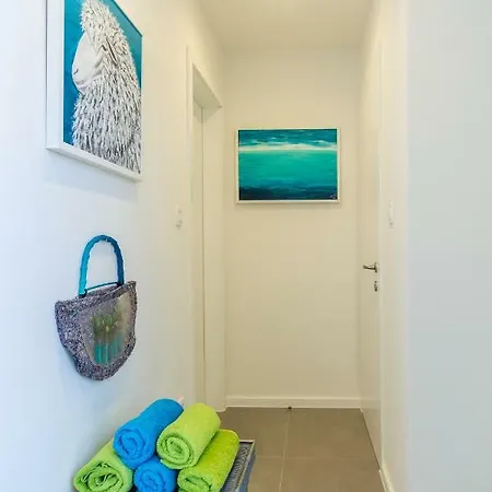 Katja & Hana By Pag Tours *