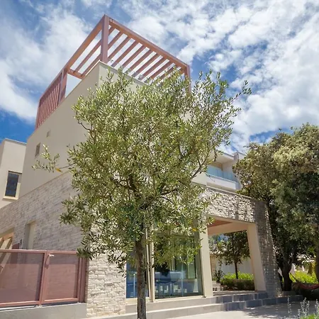 Mandre Villa