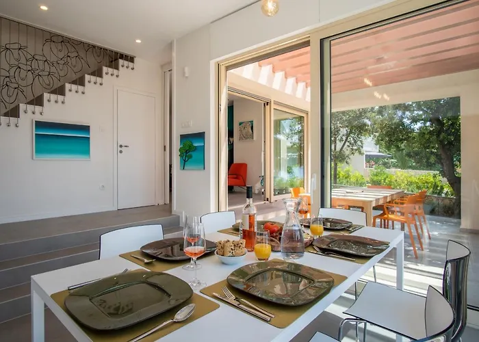 Katja & Hana By Pag Tours קולאן