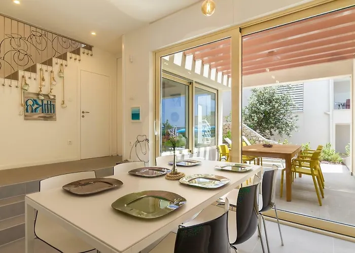 Katja & Hana By Pag Tours קולאן