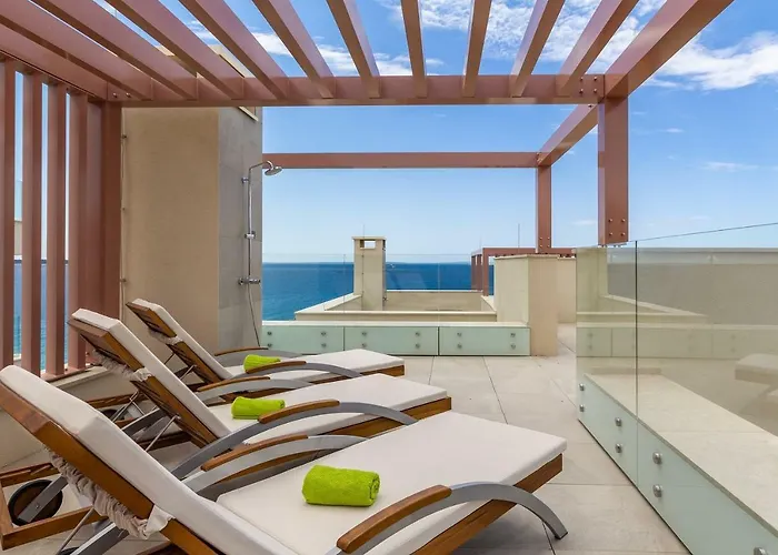 Katja & Hana By Pag Tours וילה