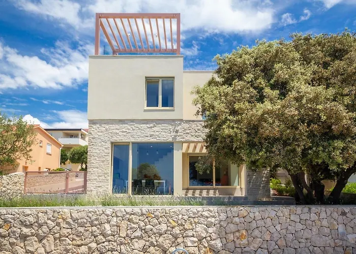 Katja & Hana By Pag Tours