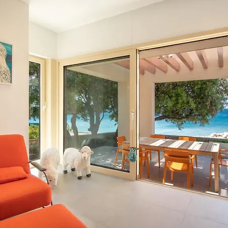 别墅 Katja & Hana By Pag Tours