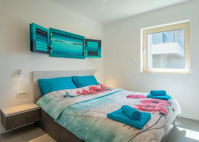 Villa Katja & Hana By Pag Tours