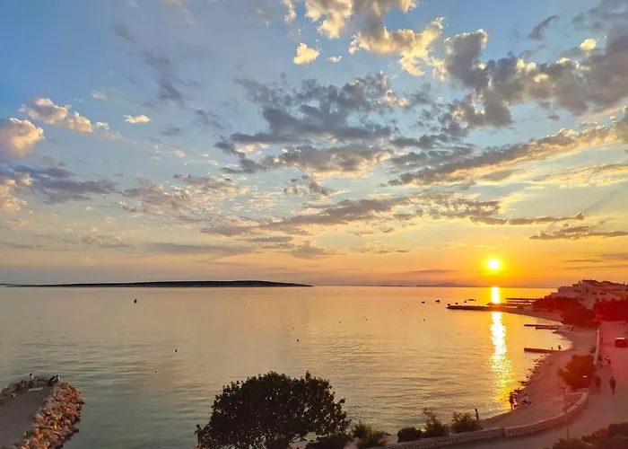 Katja & Hana By Pag Tours Колан